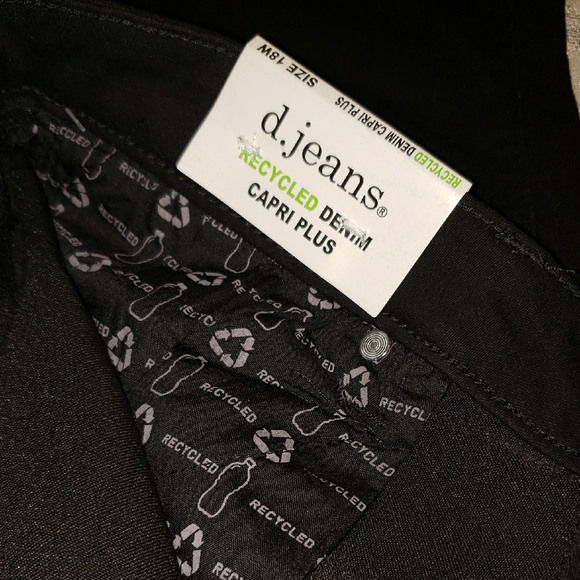 d. jeans NEW Black Lace-Up Hem Capri Pants Denim Bottoms NWT Women's 18 - Picture 10 of 15
